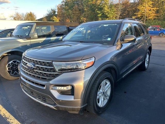 2021 ford explorer xlt