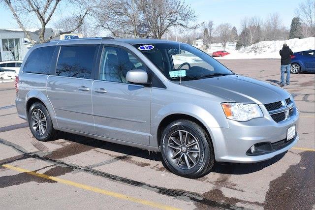 2017 dodge grand caravan sxt sxt 4dr mini-van for sale in sioux falls, south dakota