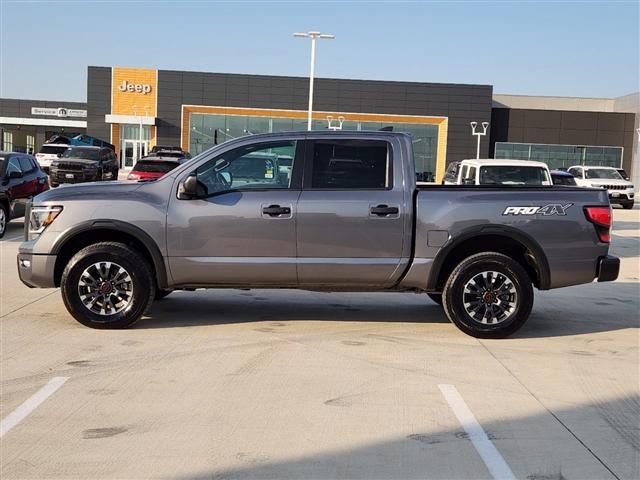 2023 nissan titan pro-4x