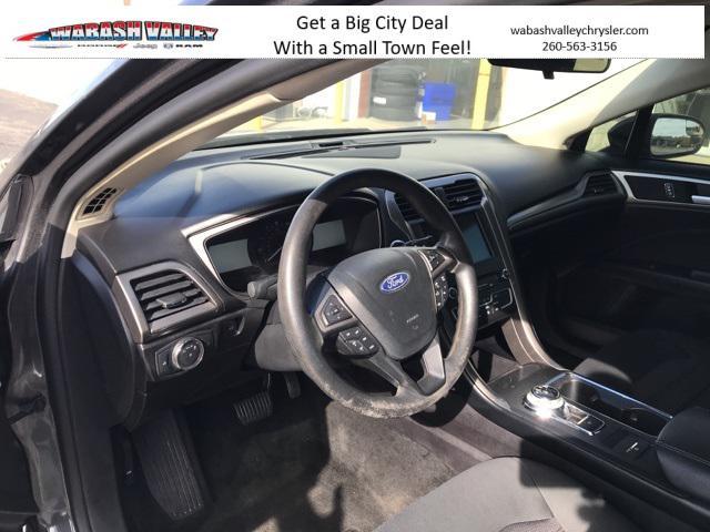 2018 ford fusion se