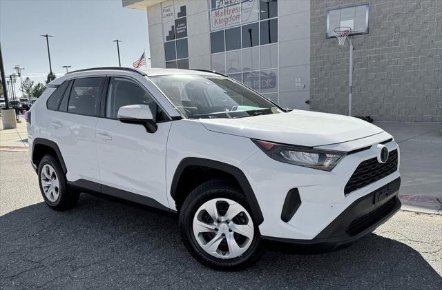 2019 toyota rav4 le