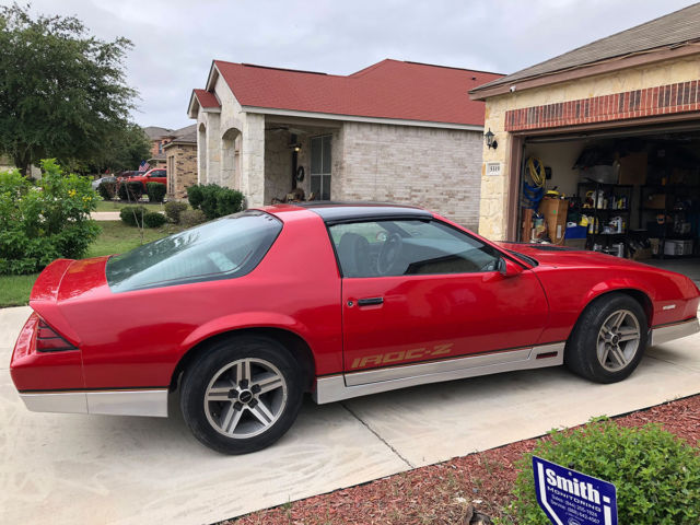 camaro iroc z28 1985