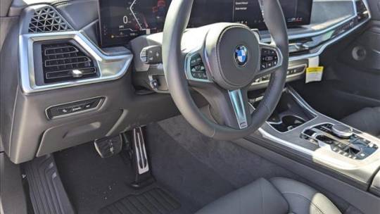 2025 BMW X7
