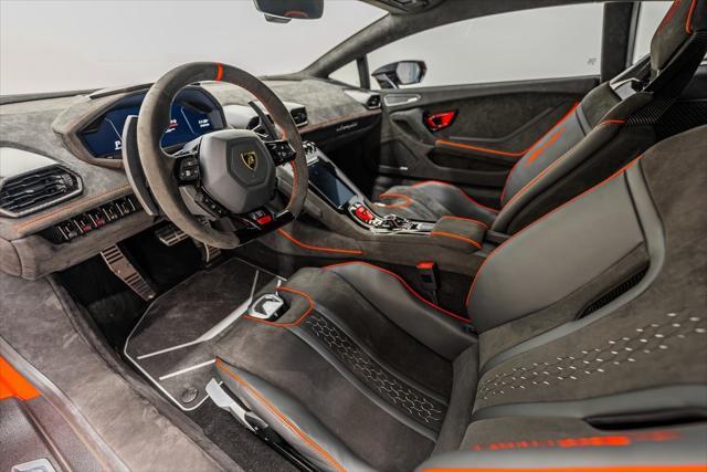 2023 lamborghini huracan sterrato base