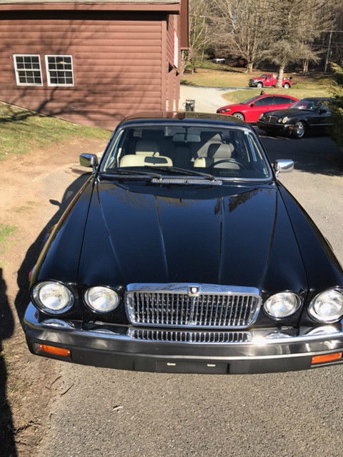 jaguar vanden plas 4 door sedan