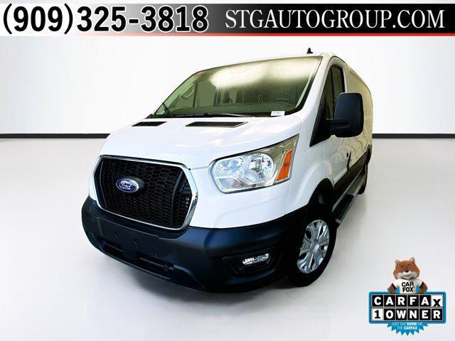 2022 ford transit-250 base