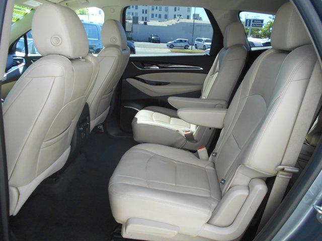 2019 buick enclave essence