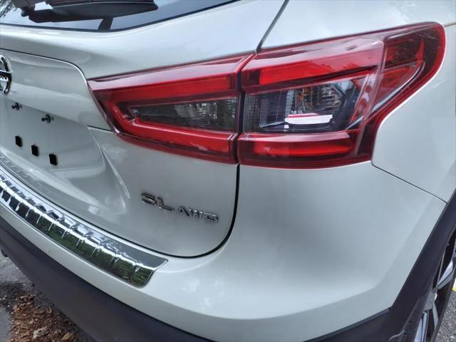 2022 nissan rogue sport sl