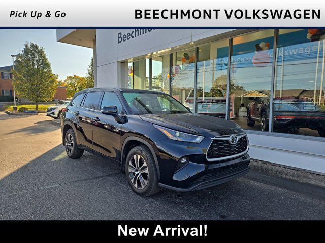2022 toyota highlander xle