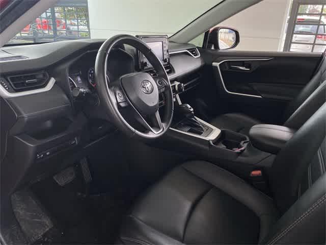 2021 toyota rav4 xle
