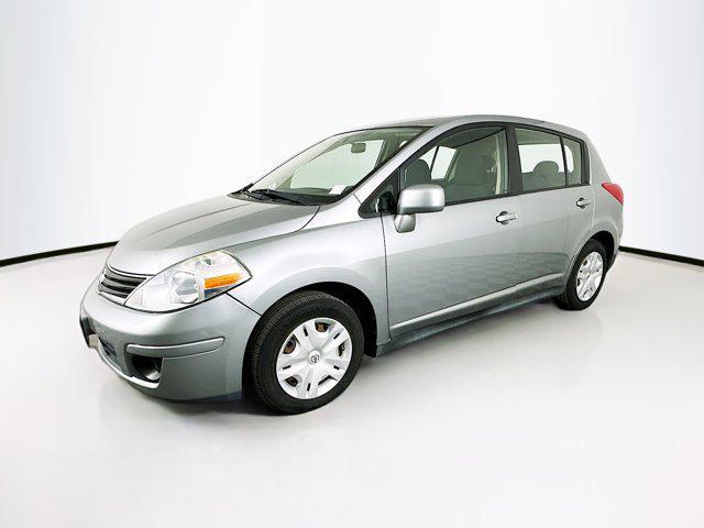 2011 nissan versa 1.8 s