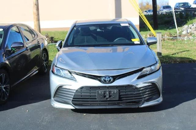 2021 toyota camry le