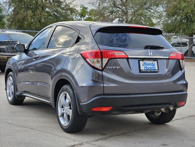 2022 honda hr-v lx