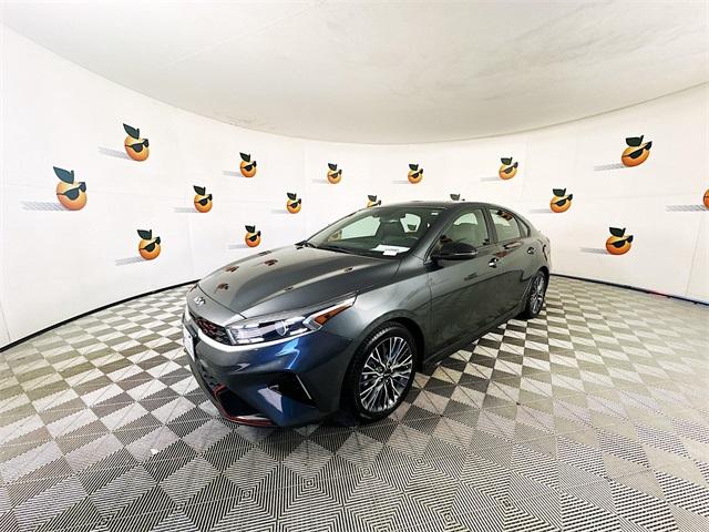 2022 kia forte gt-line