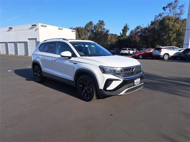 2022 volkswagen taos 1.5t se