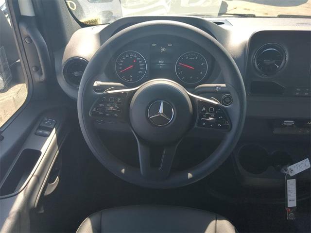 2023 mercedes-benz sprinter 2500 170 wb