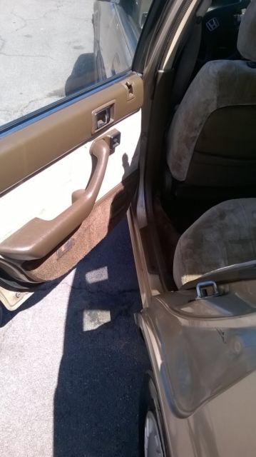 1988 honda accord great condition 2nd owner not a civic, clean carfax 2nd owner