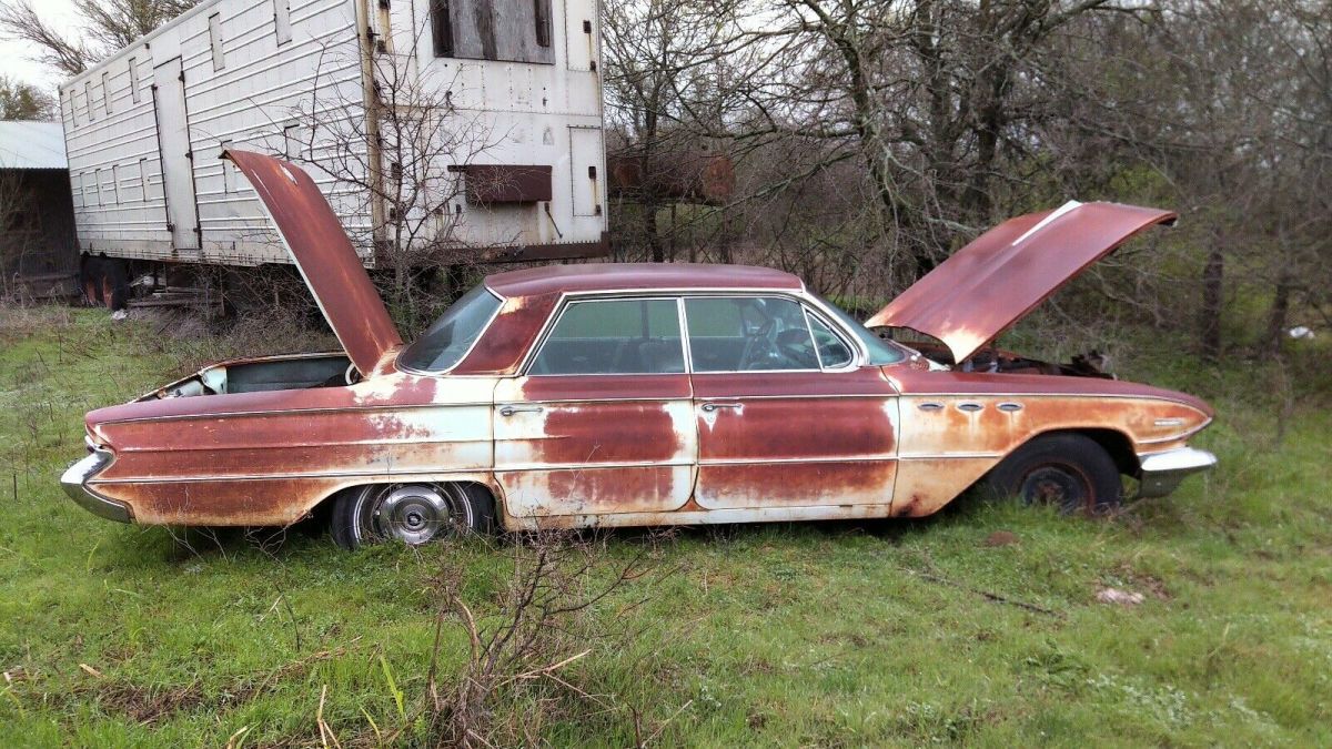 1961 buick invicta sedan white rwd automatic