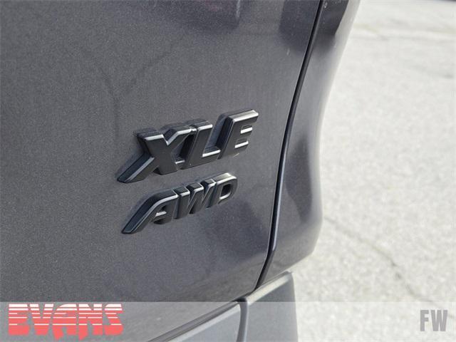 2023 toyota rav4 xle