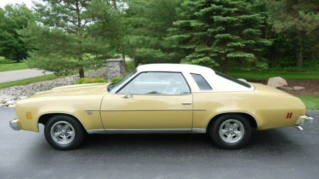 1974 chevrolet malibu classic 350 c.i. chevrolet v8 3 spd auto. window sticker!