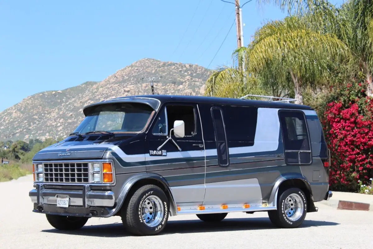 b150 dodge ram van v8 short wheel base family owned custom made cali van camper