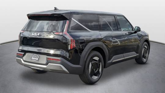 new 2024 kia ev9 light long range rwd