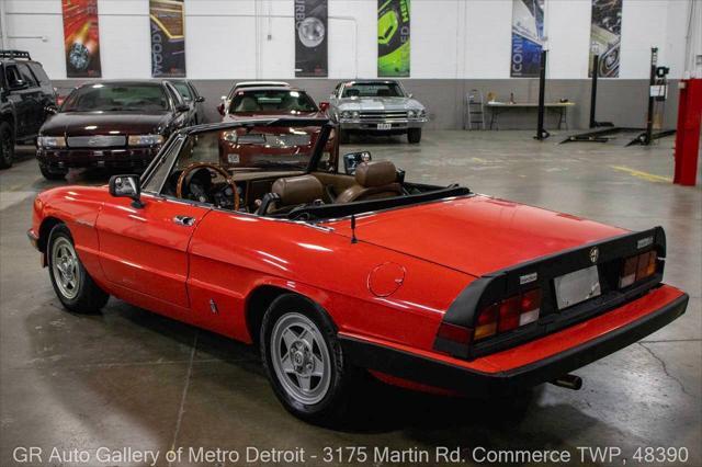 1983 alfa romeo spider veloce 2dr convertible