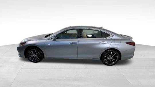 2025 Lexus ES