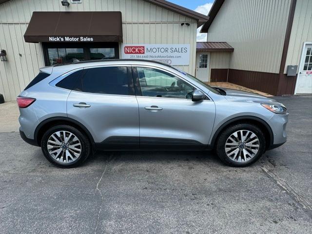 2021 ford escape titanium