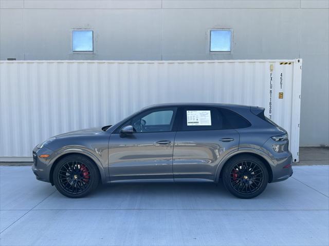 2023 porsche cayenne gts