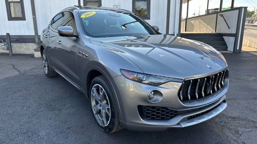 2017 maserati levante base
