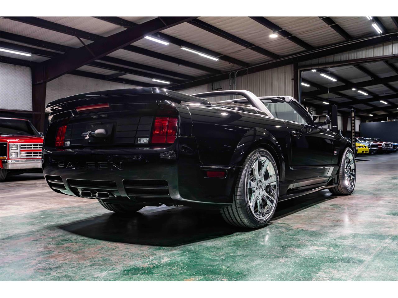 2007 ford mustang (saleen)