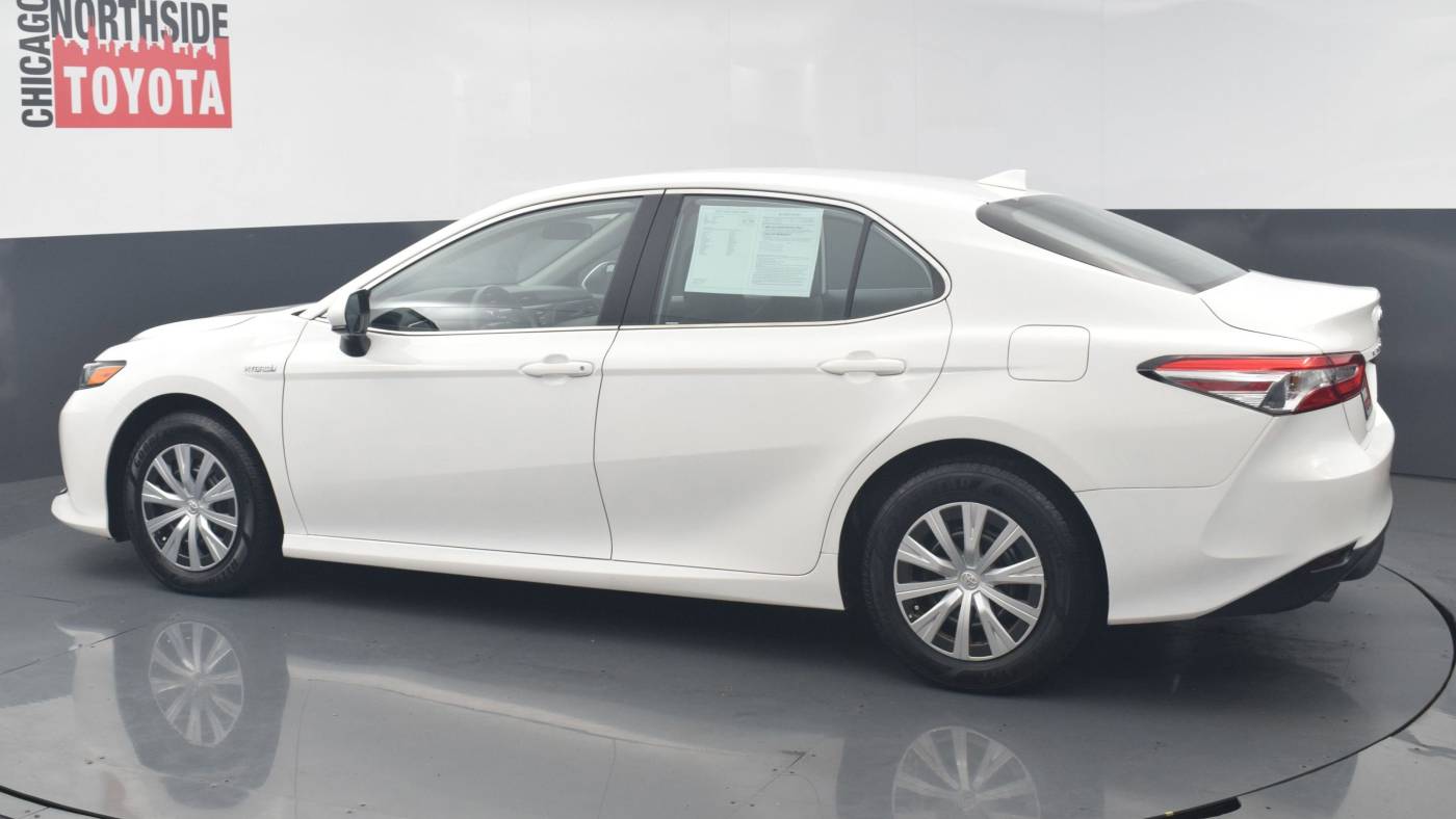 2020 toyota camry hybrid le