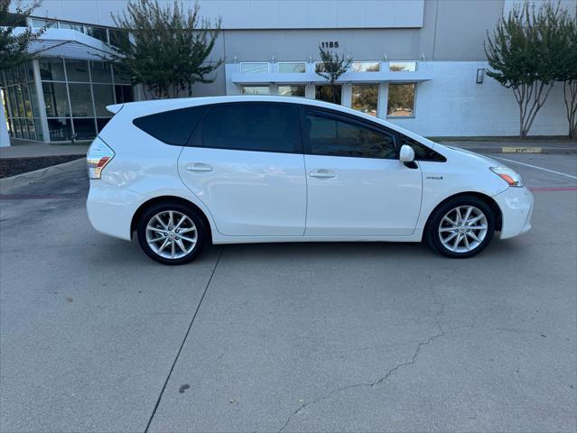 2012 toyota prius v five