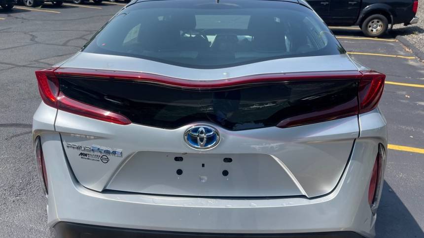 2017 toyota prius prime plus