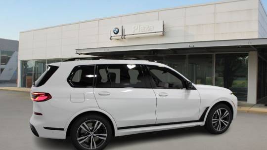 2025 BMW X7