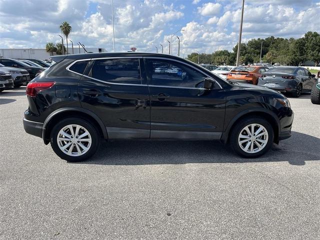2018 nissan rogue sport s