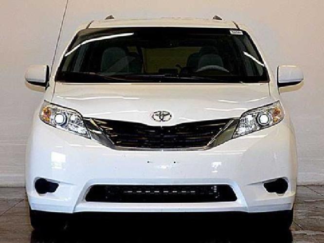 2013 toyota sienna le in miami, fl