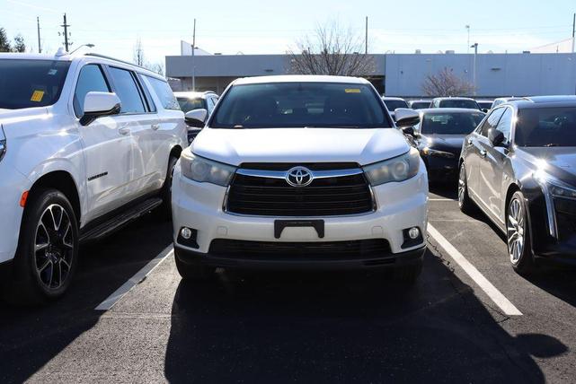 2015 toyota highlander le plus