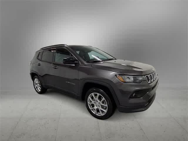 2023 jeep compass latitude lux