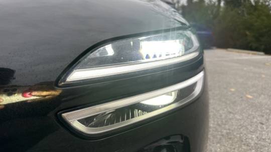 2022 genesis g70 3.3t standard