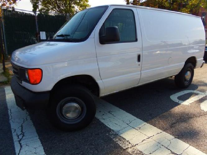 obo 2006 ford e 350 in melville, ny