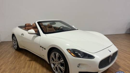 2015 maserati granturismo base