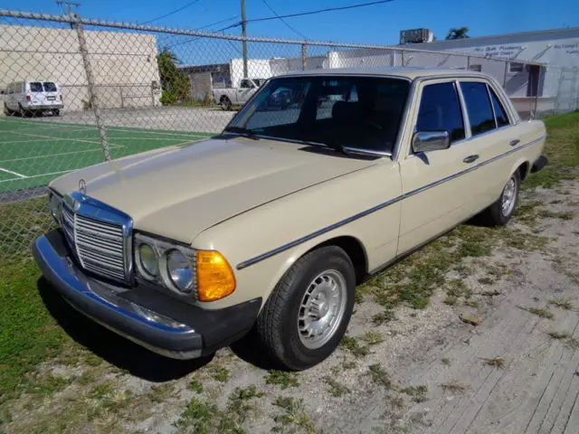 florida 78k miles 1983 300d sunroof cold air needs some tlc no reserve must see