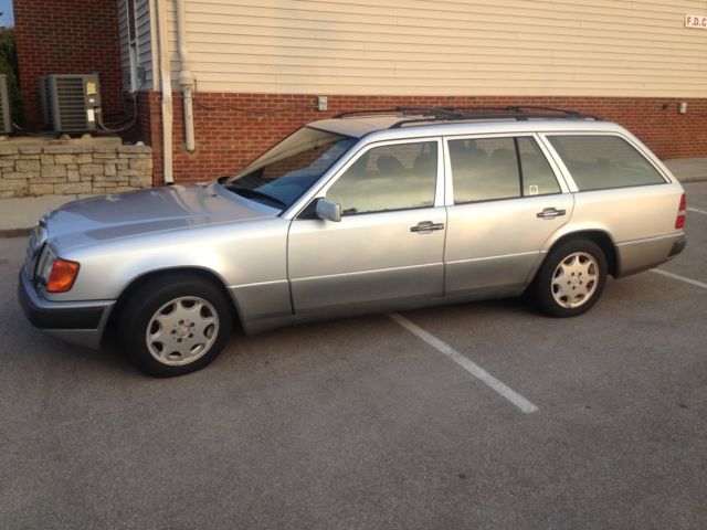 mercedes benz station wagon 300te runs great! third row seat