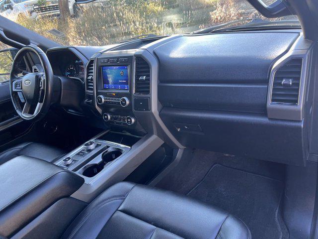 2021 ford expedition max xlt