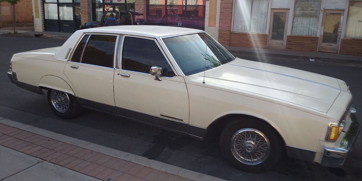 1985 pontiac parisienne brougham sedan / pontiacs flagship