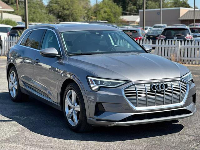2019 audi e-tron premium plus