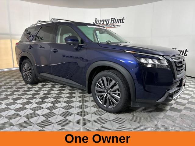 2023 nissan pathfinder sl
