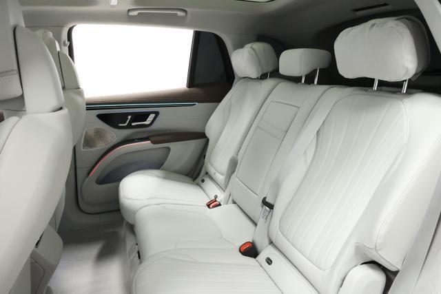 2023 mercedes-benz mercedes-eq eqs suv eqs 580 4matic sport utility 4d